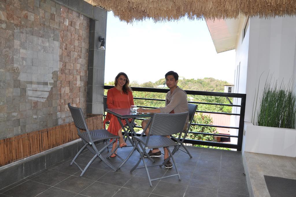 Date & Dine Resort Antipolo Exterior foto