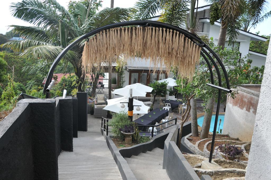 Date & Dine Resort Antipolo Exterior foto