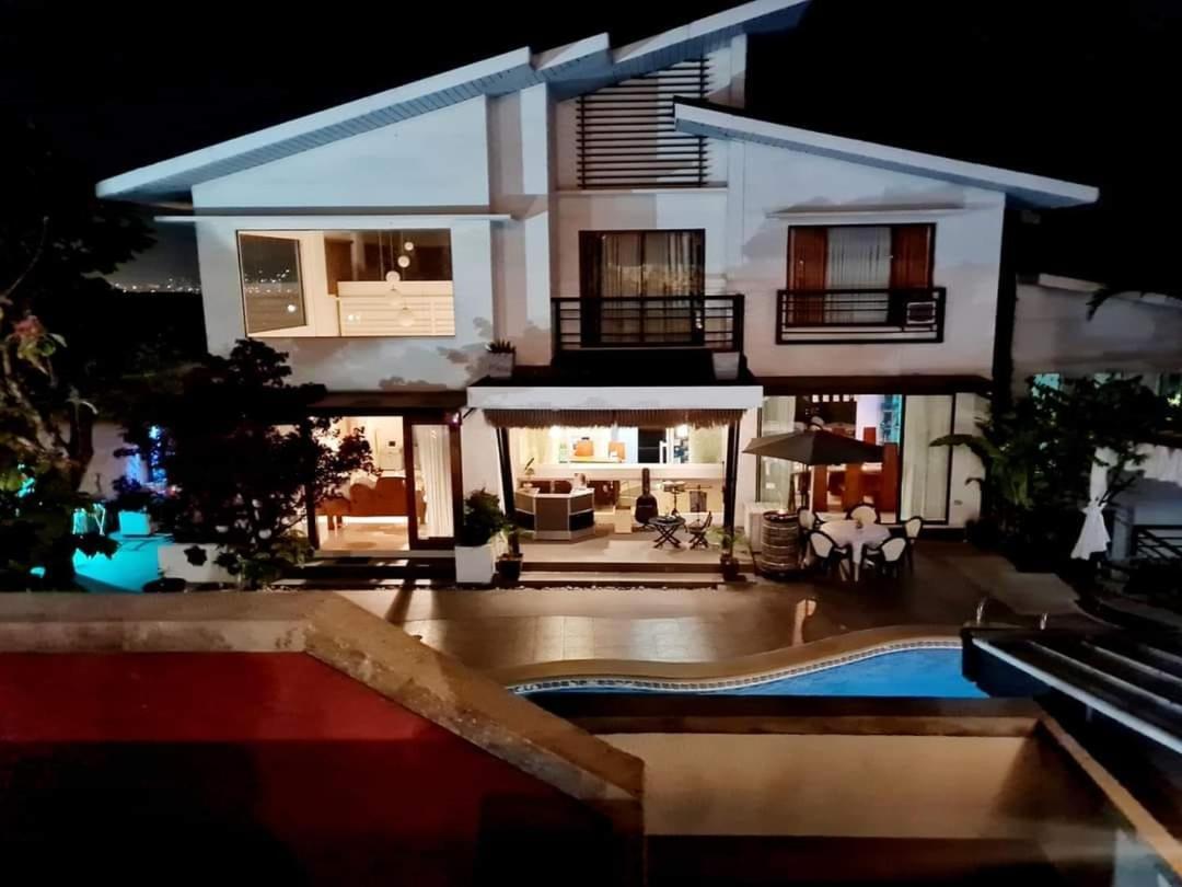 Date & Dine Resort Antipolo Exterior foto
